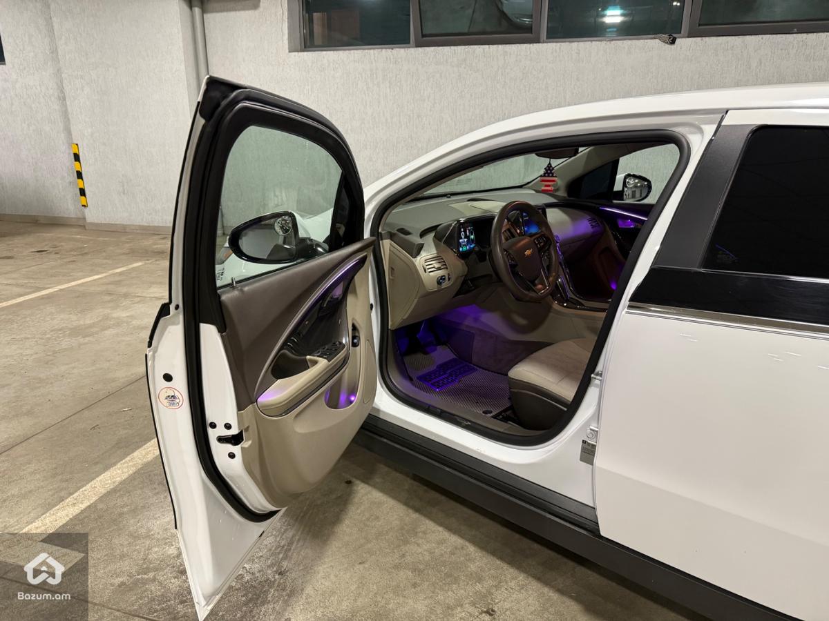 Chevrolet Volt - image 10