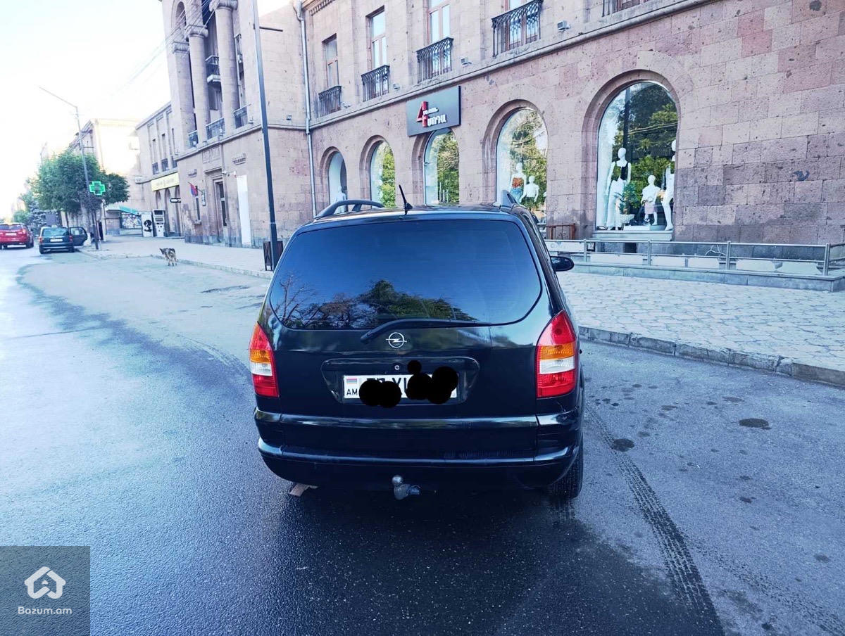Opel Zafira - image 2