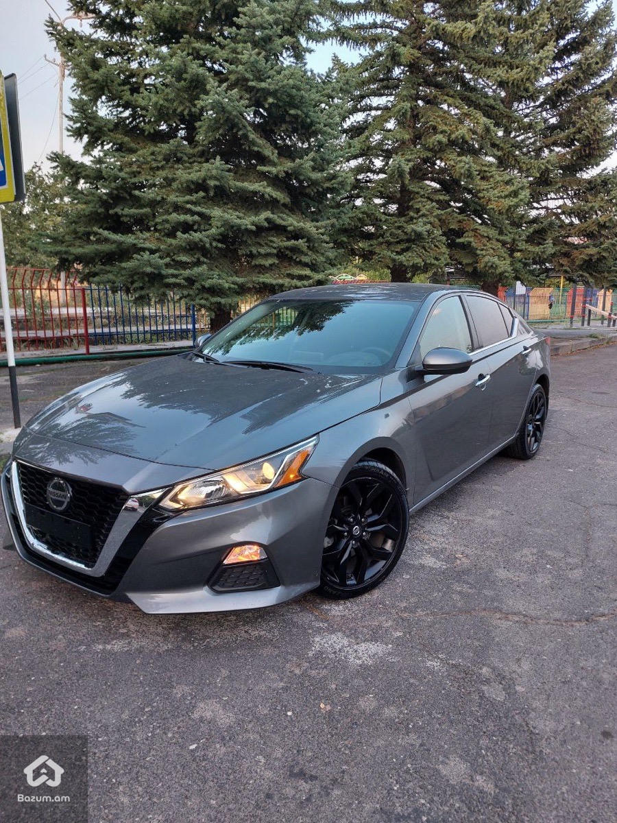 Nissan Altima 2020 - image 4