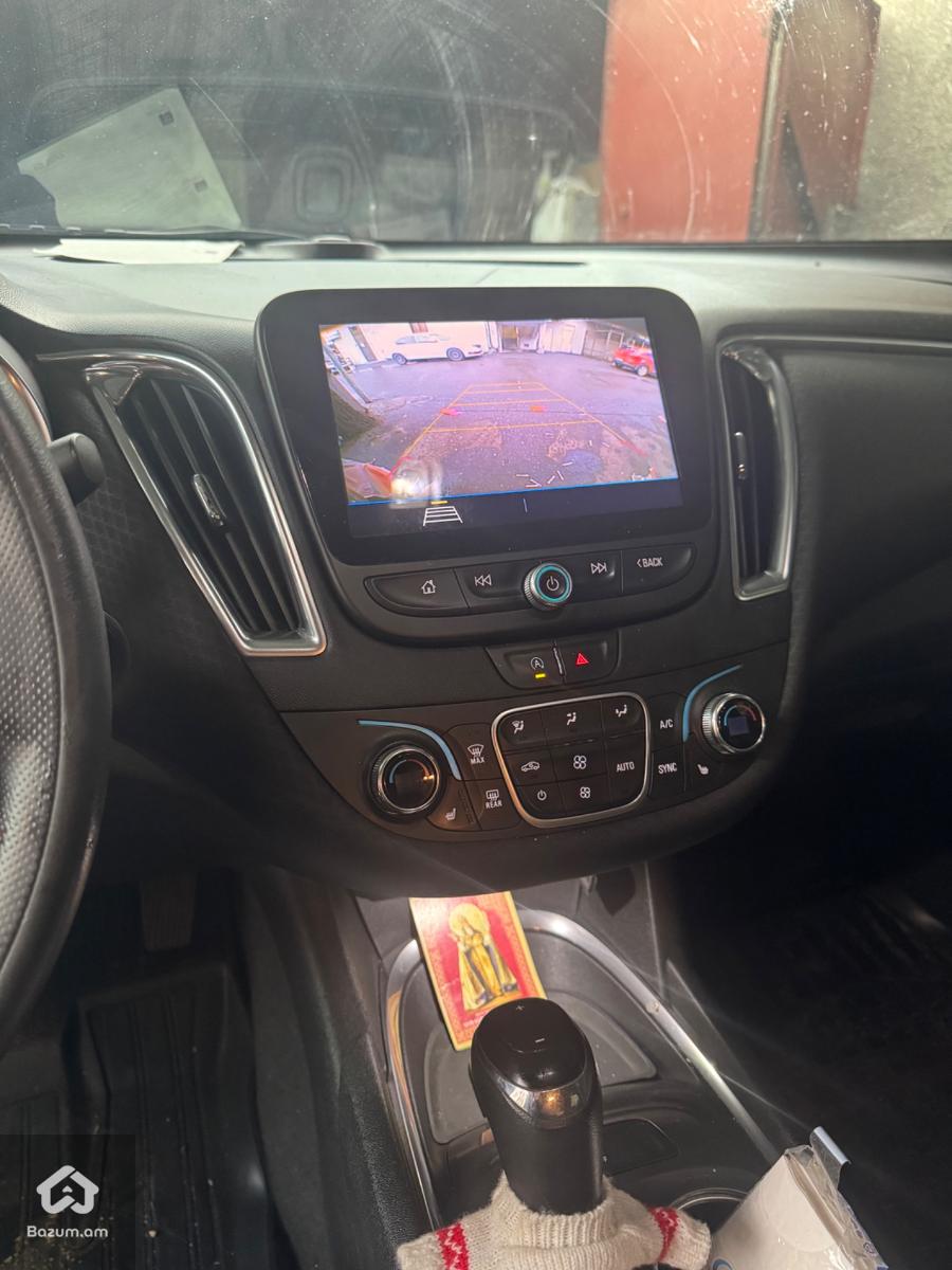 Chevrolet  - image 6