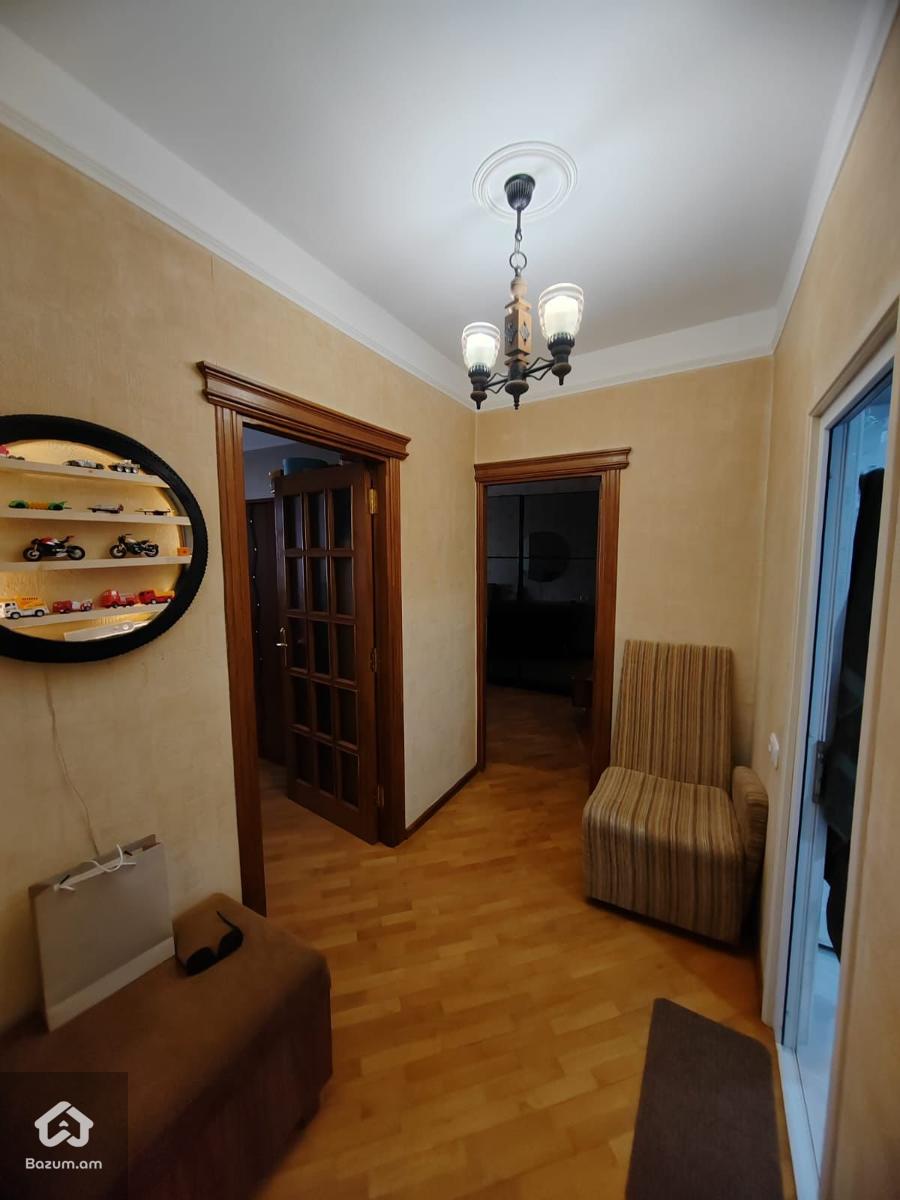 Վաճառվում է բնակարան - image 22