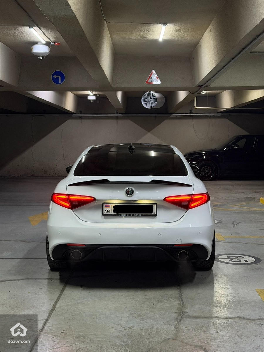 Alfa Romeo Giulia - image 10