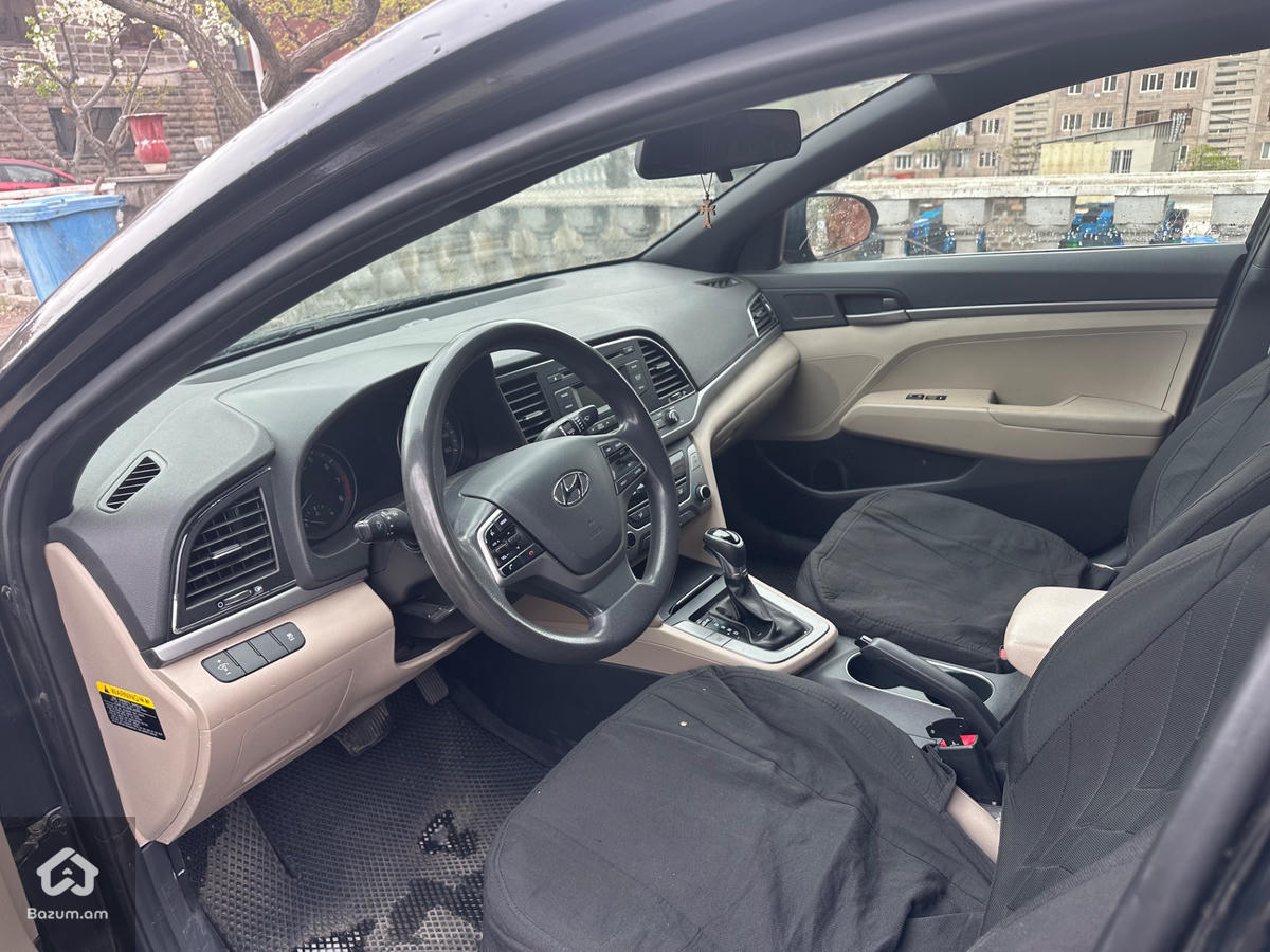 Hyundai Elantra - image 5