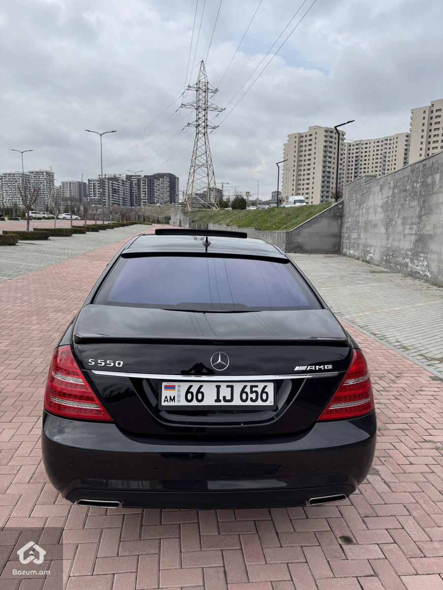 Mercedes Benz S550 - image 11