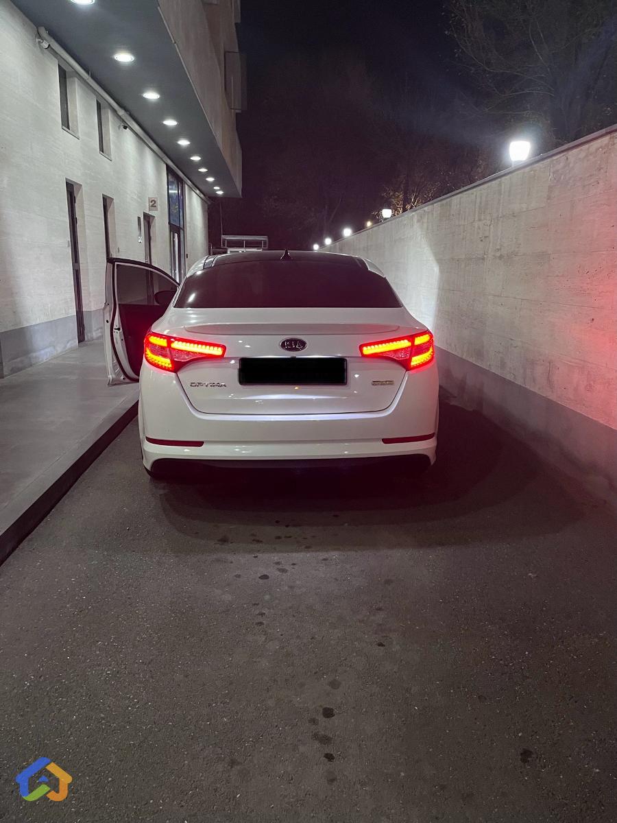 KIA OPTIMA HYBRID - image 18