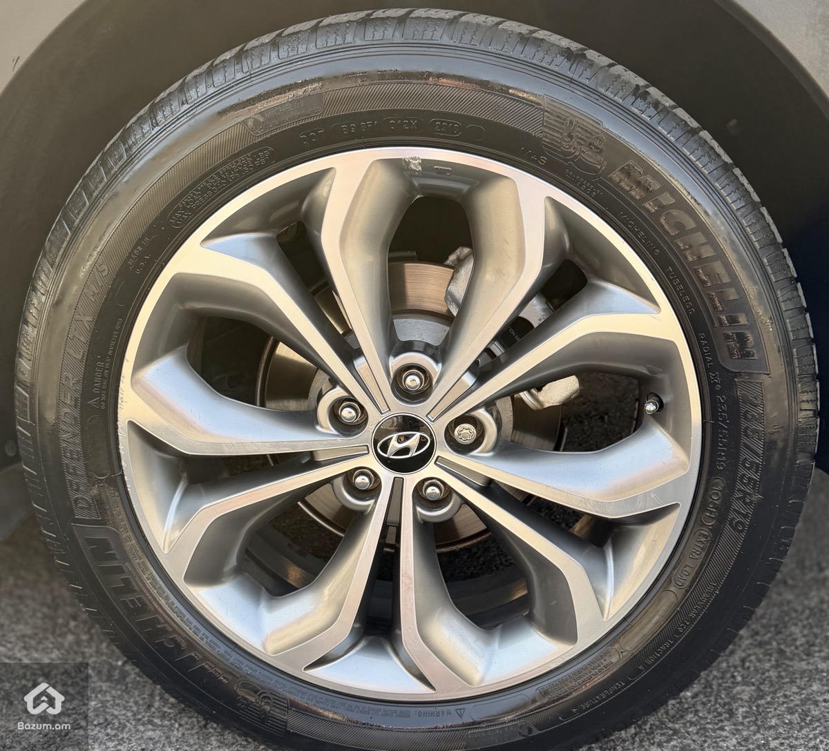Hyundai SantaFe - image 6