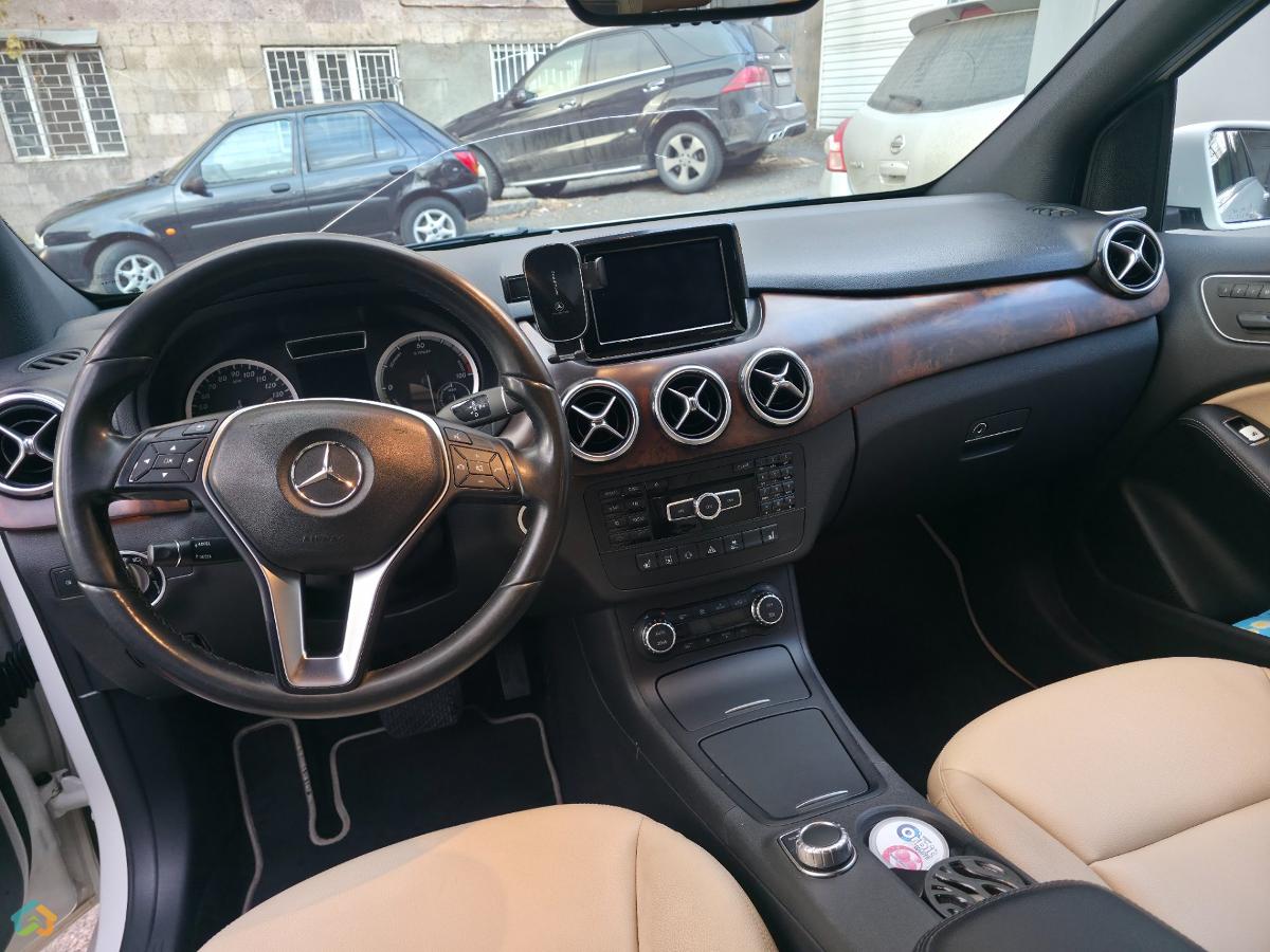 Mercedes Benz B electric drive - image 9