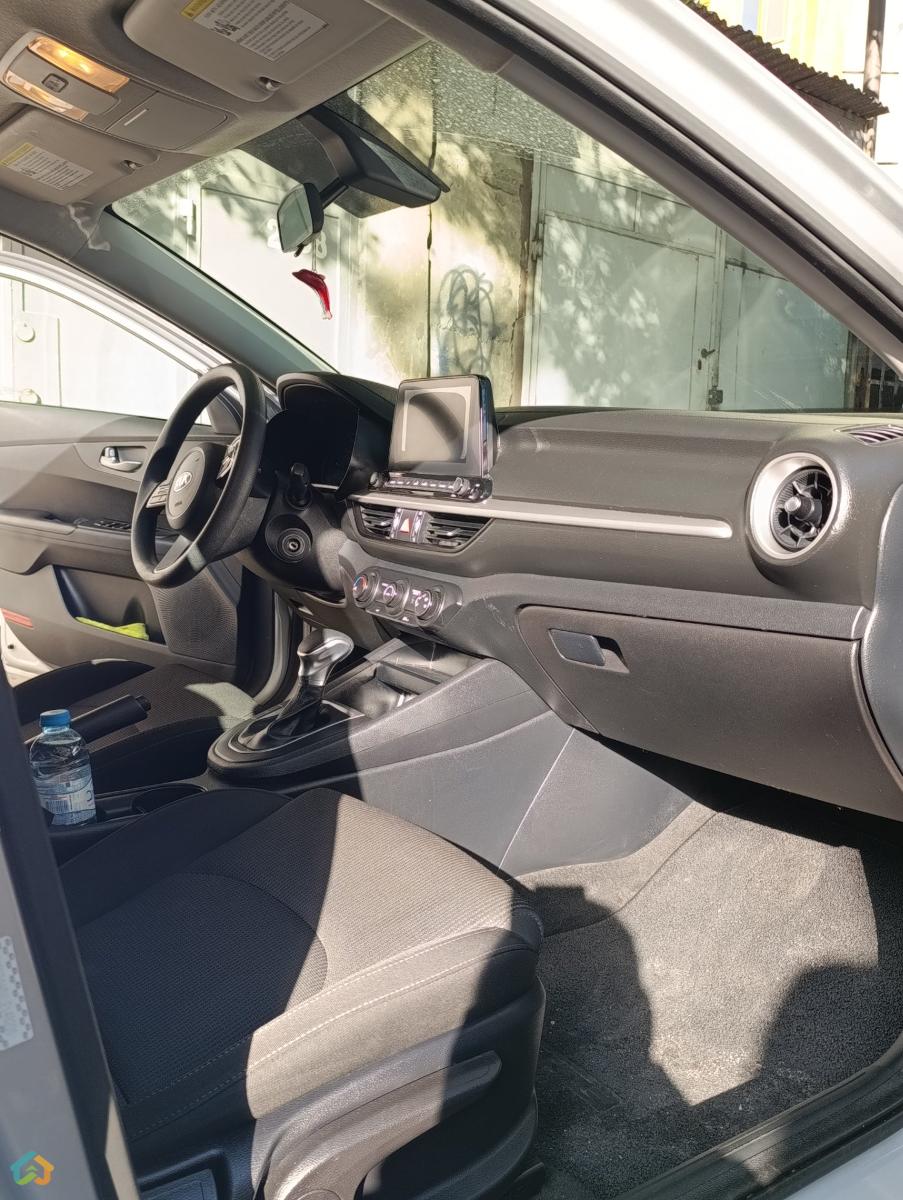 Kia Forte FE - image 8