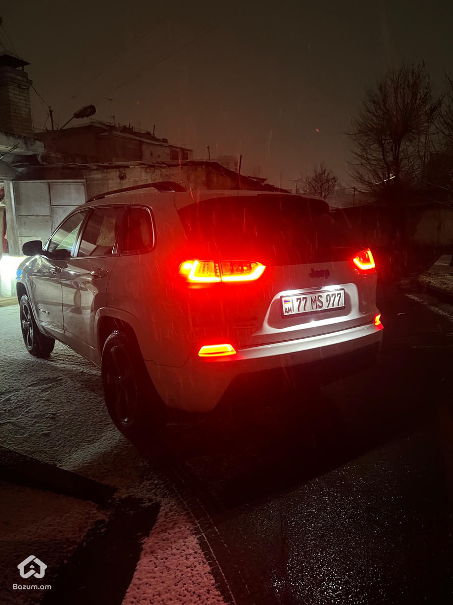 Jeep cherokee latitude plus - image 7