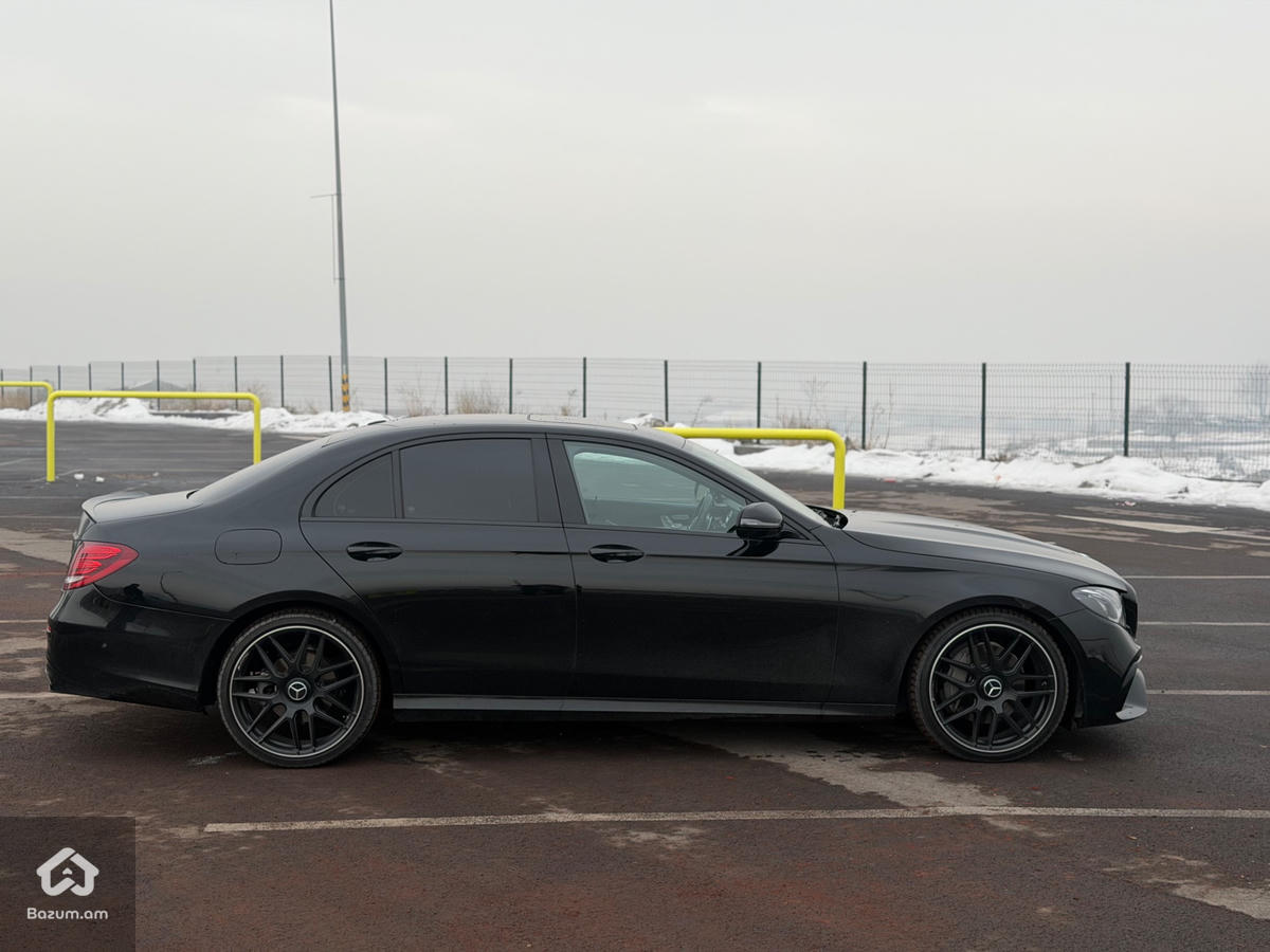 Mercedes Benz E350 - image 8