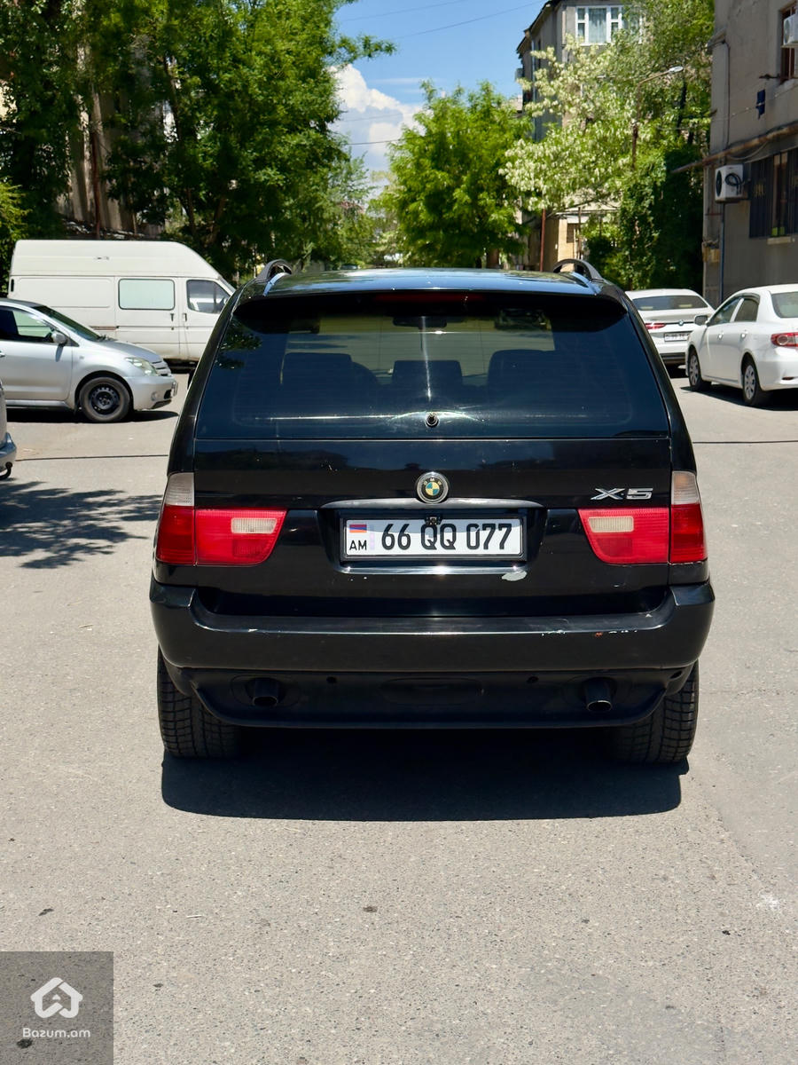 BMW X5 - image 12