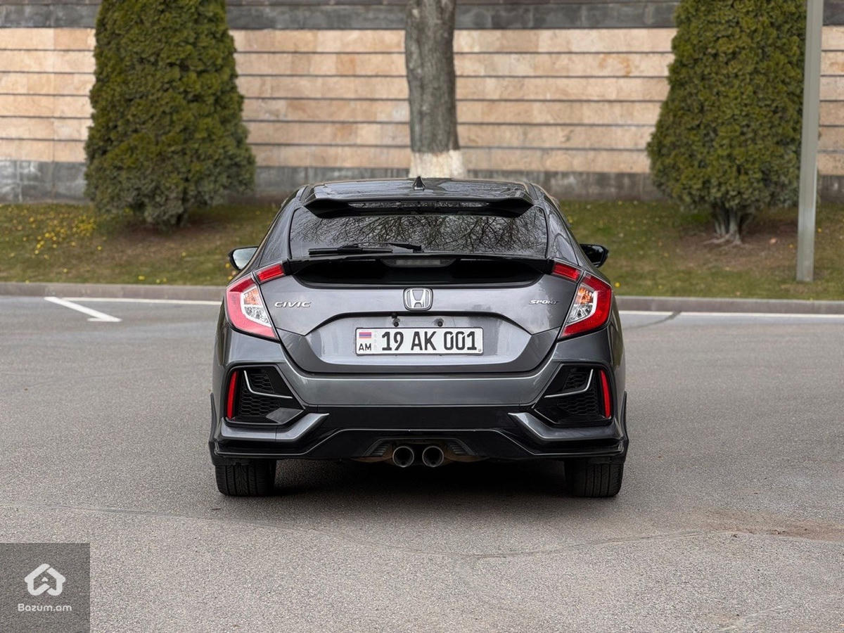 Honda civic 2018 - image 6