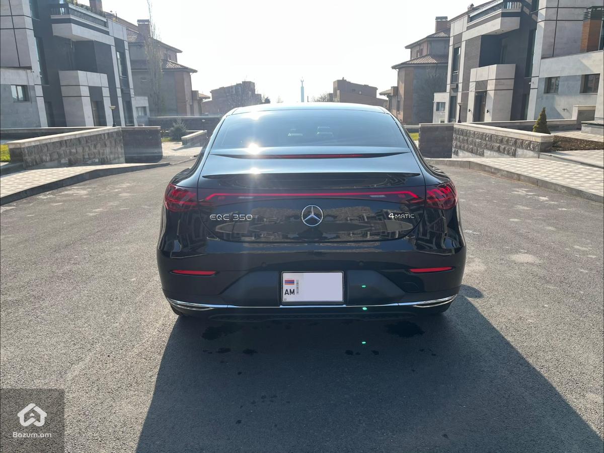 Mercedes Benz EQE - image 4