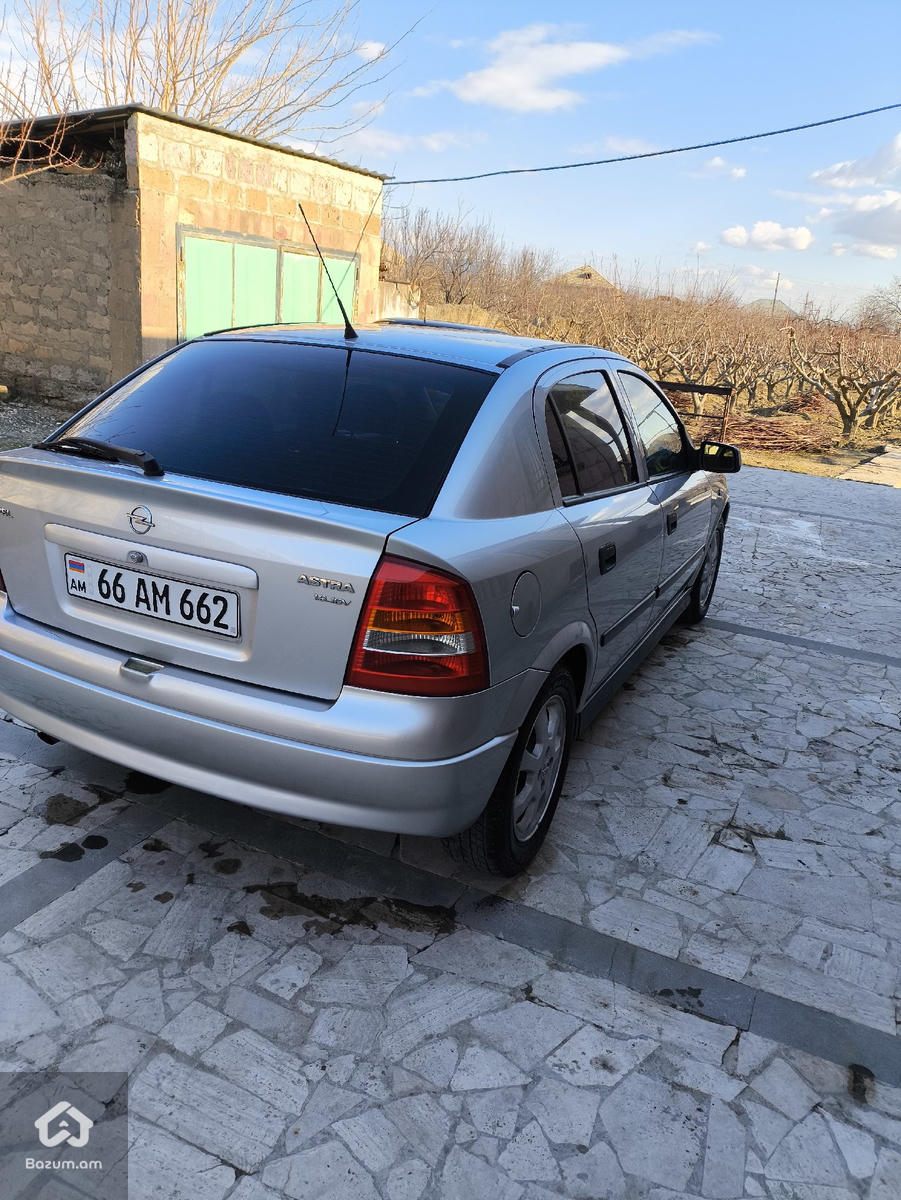 opel astra - image 7