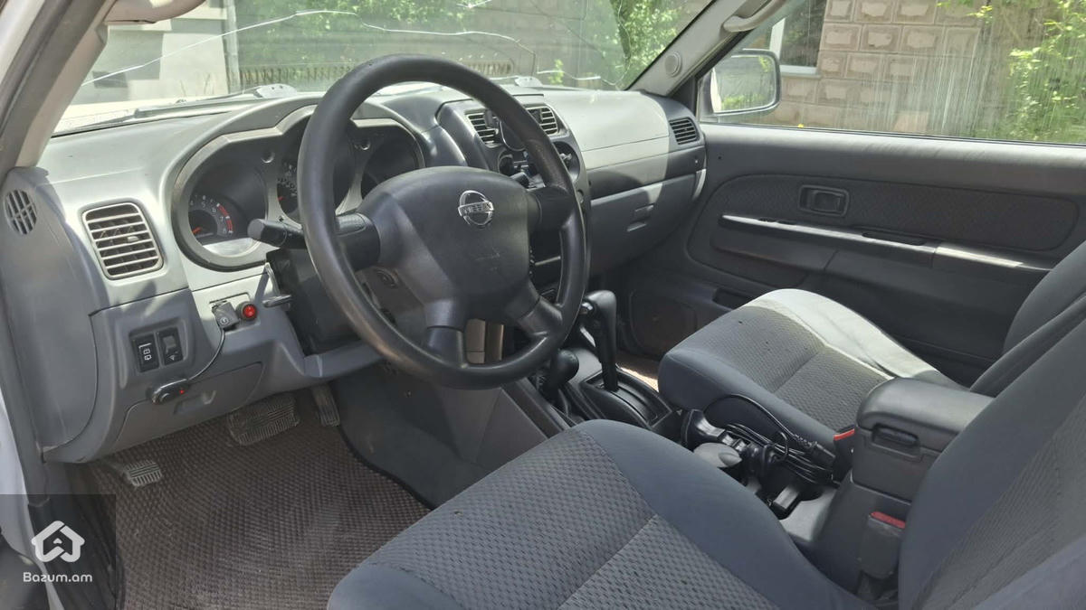 NISSAN XTERRA  - image 6