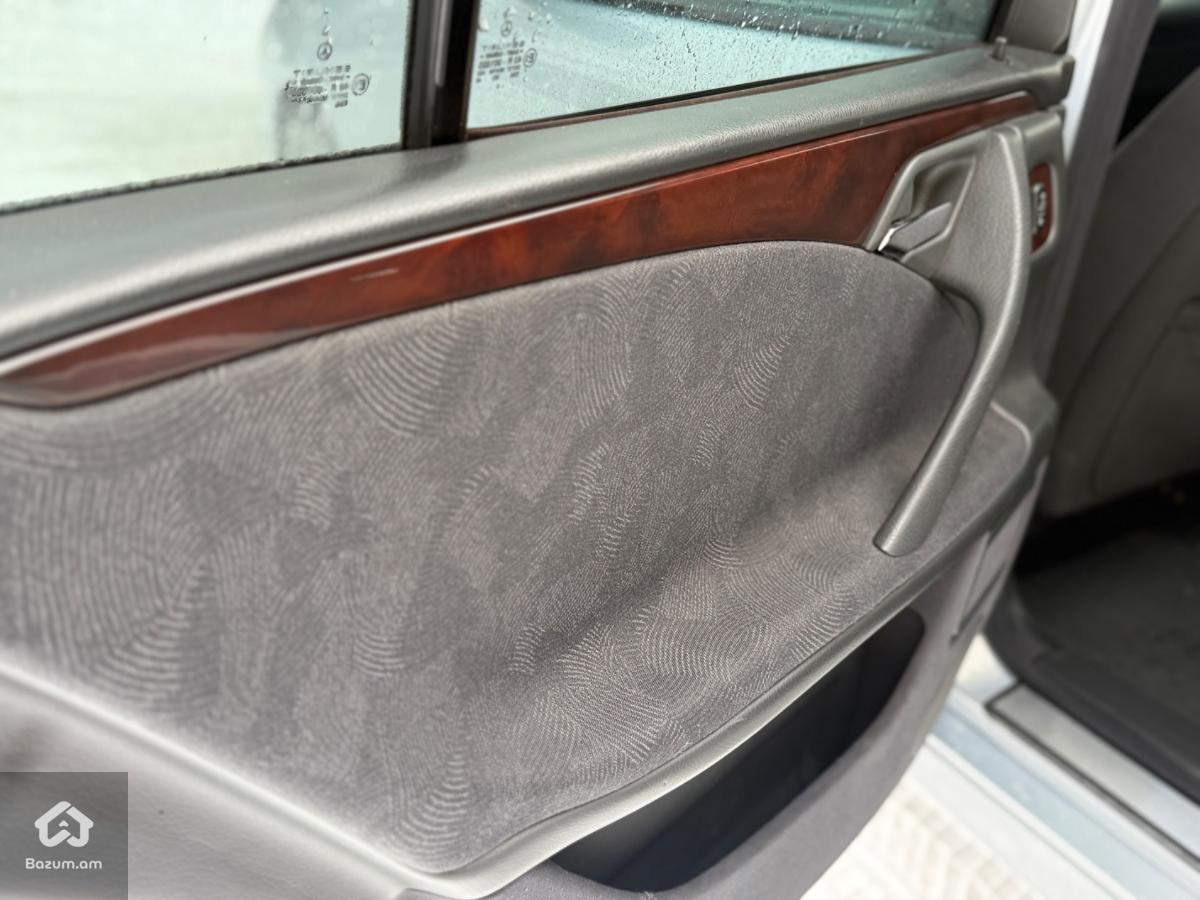 E class 240 - image 11