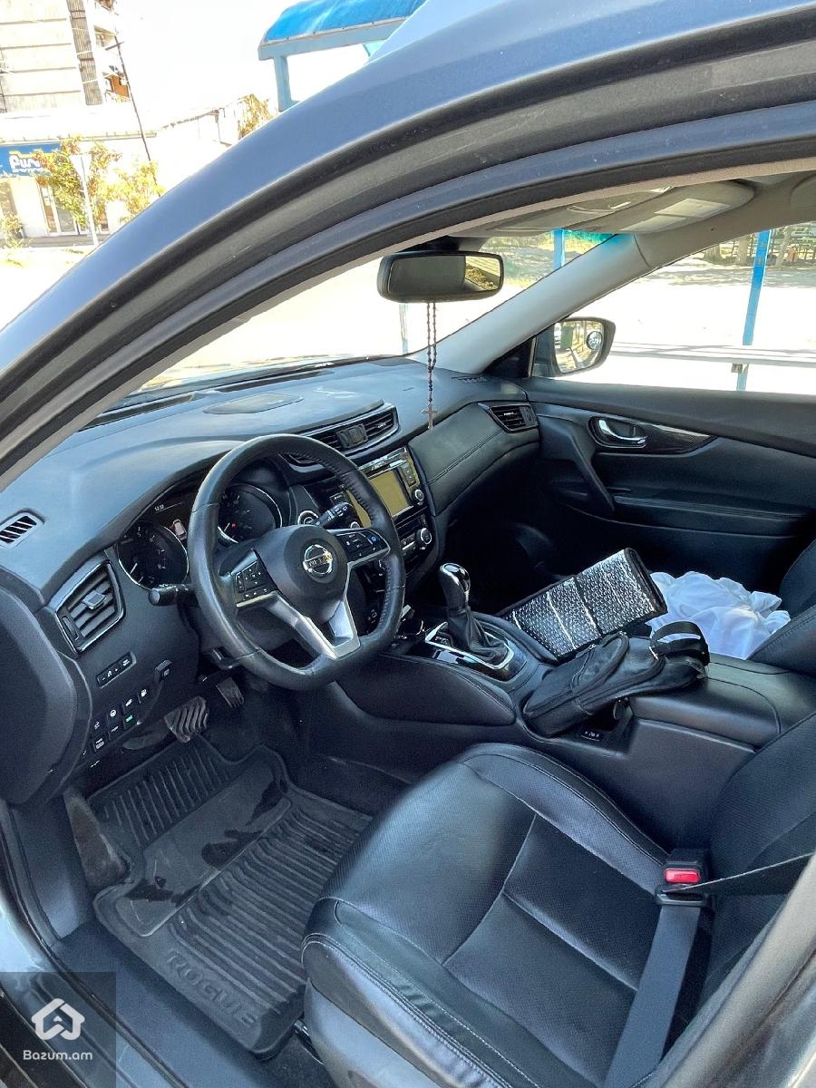 Nissan Rogue - image 7