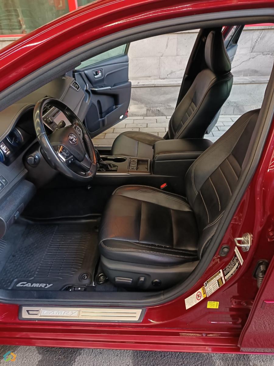 Toyota Camry hybrid  - image 13