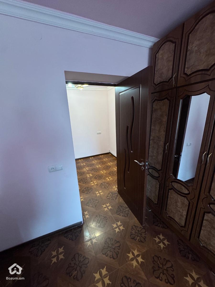 3 սենյականոց բնակարան Արցախի պողոտայում - image 12