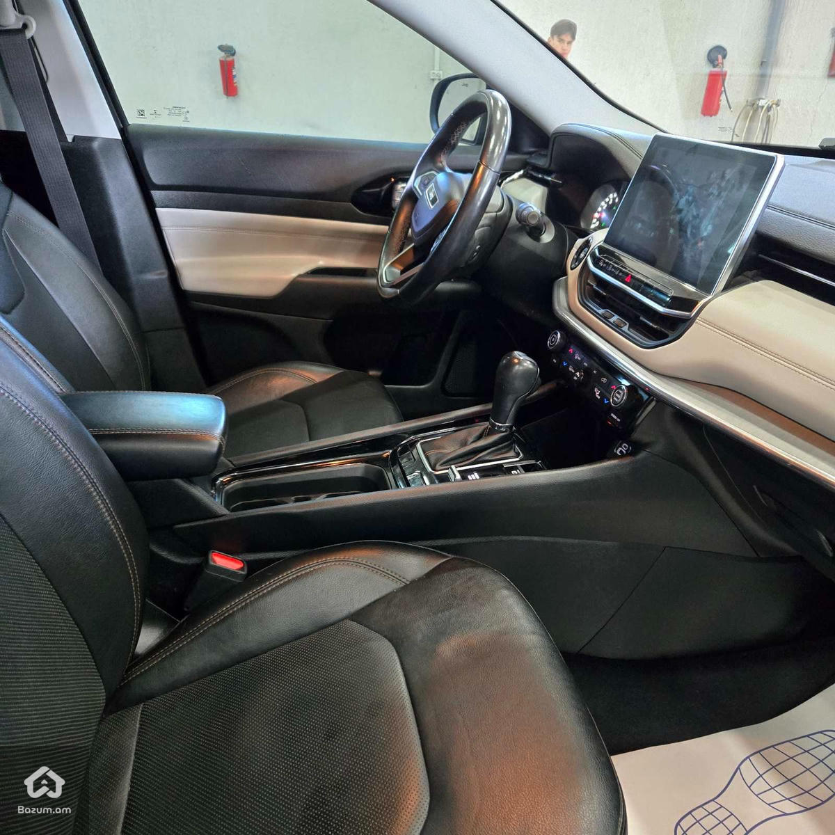 Jeep Compass - image 11