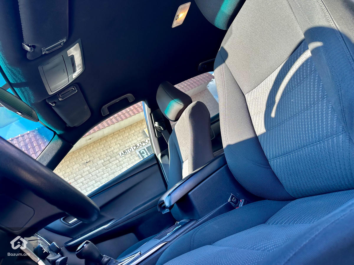 Toyota Camry V55 - image 9