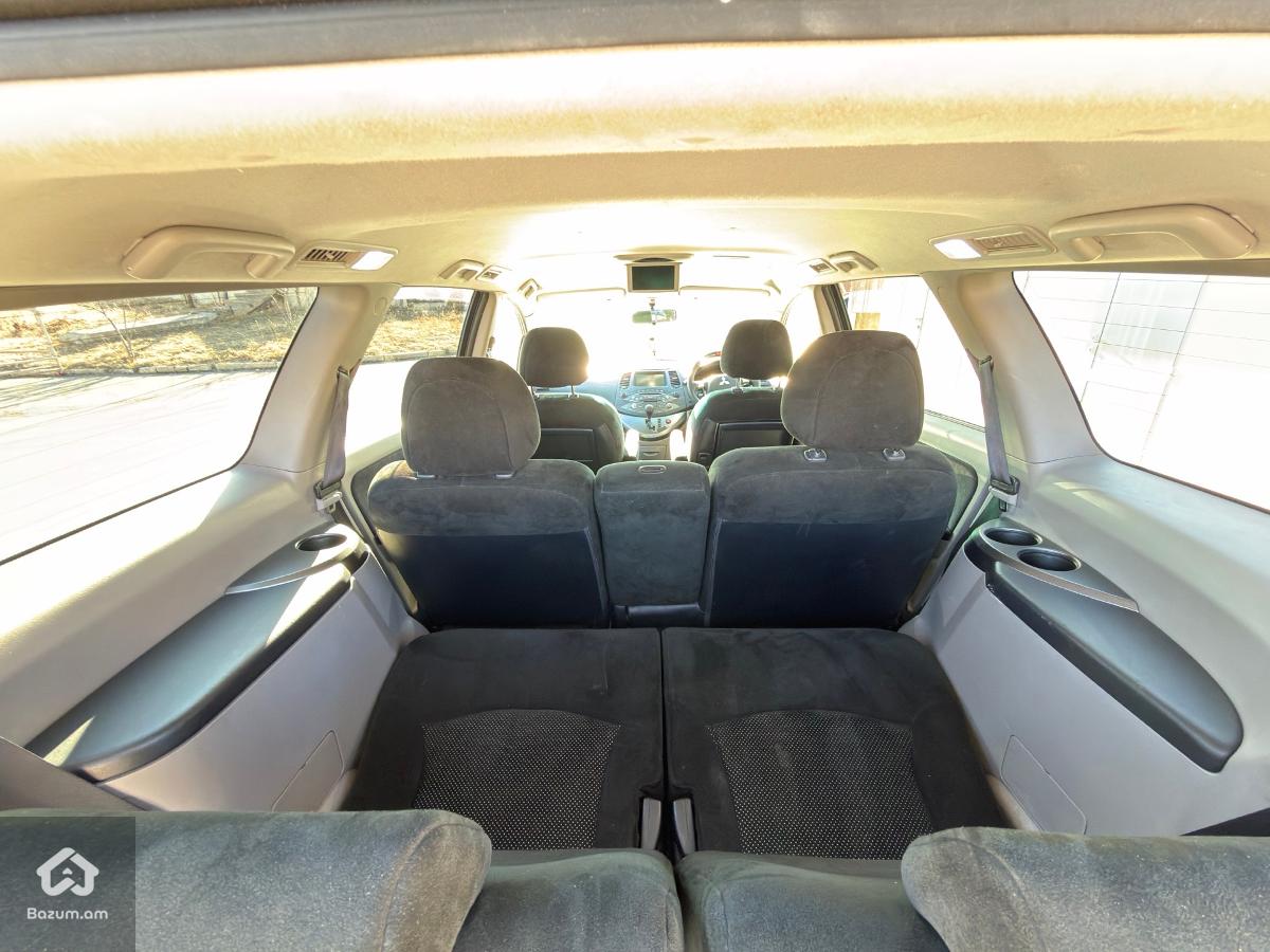 Mitsubishi Grandis Sport Gear - image 13