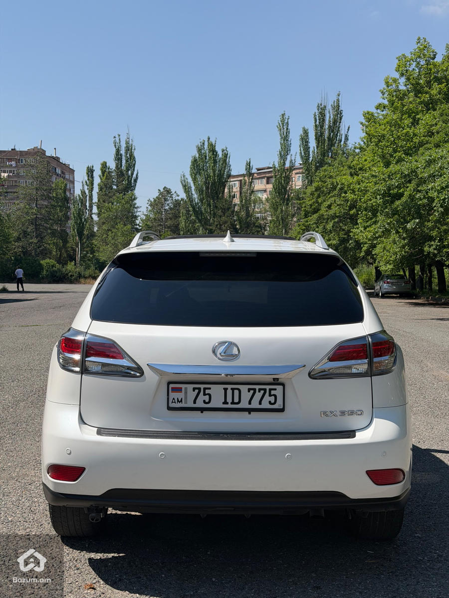LEXUS RX350  - image 7
