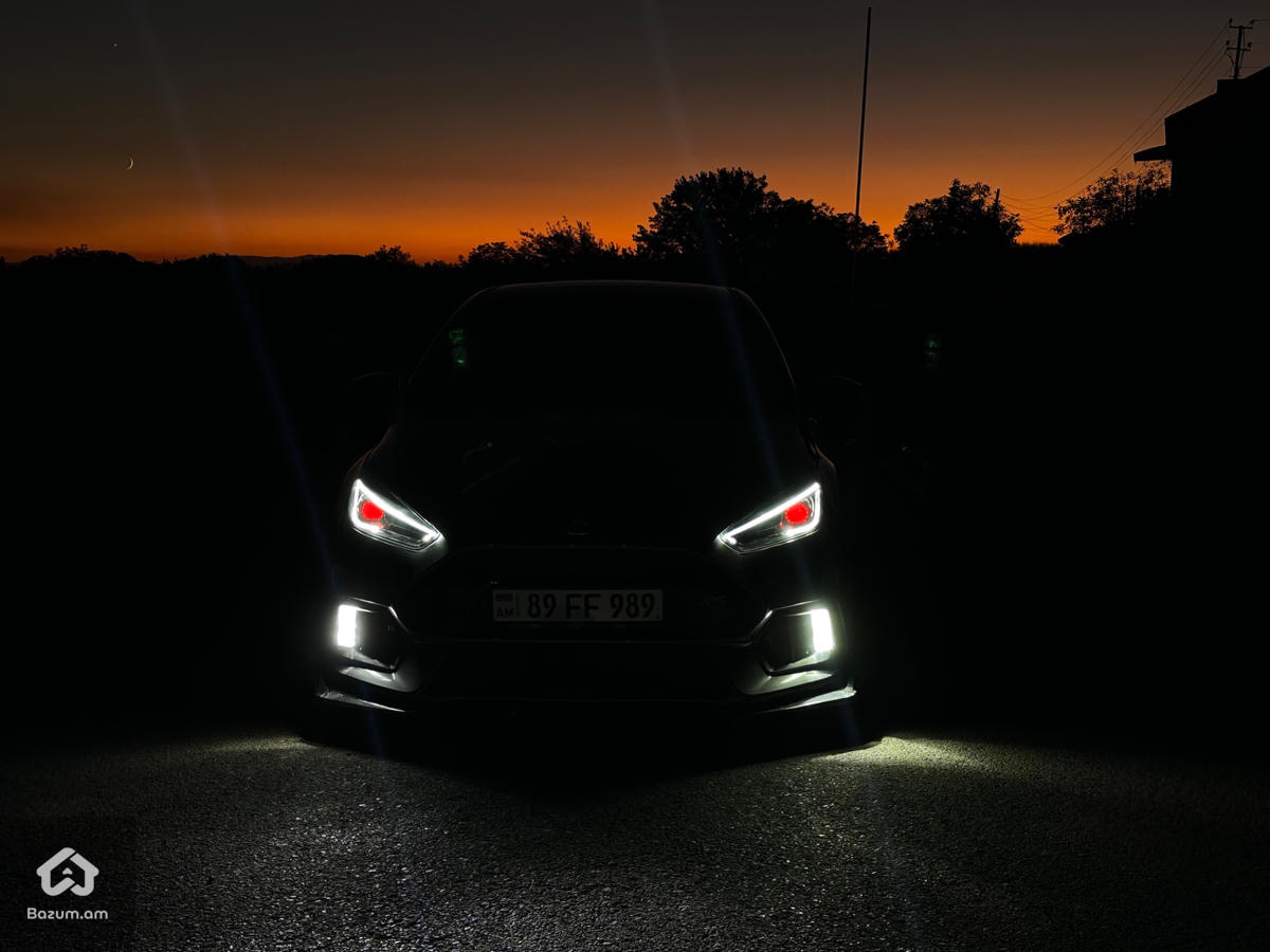 FORD FOCUS - image 12