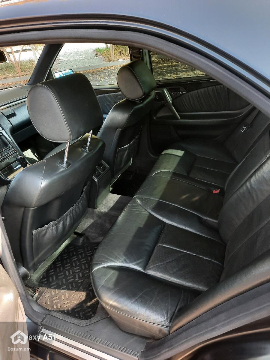 Mercedes Benz - image 4