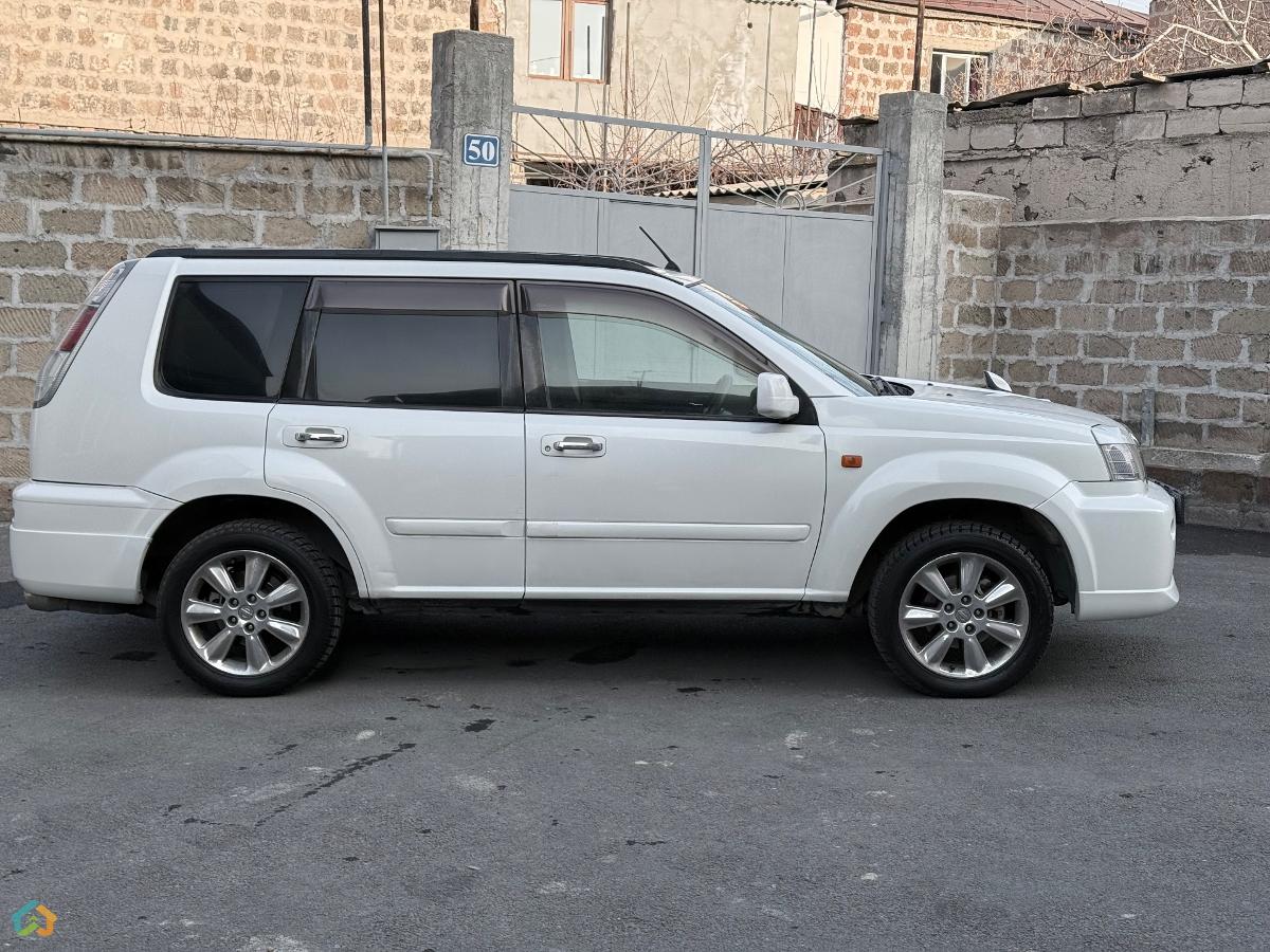 Nissan X-trail - image 3