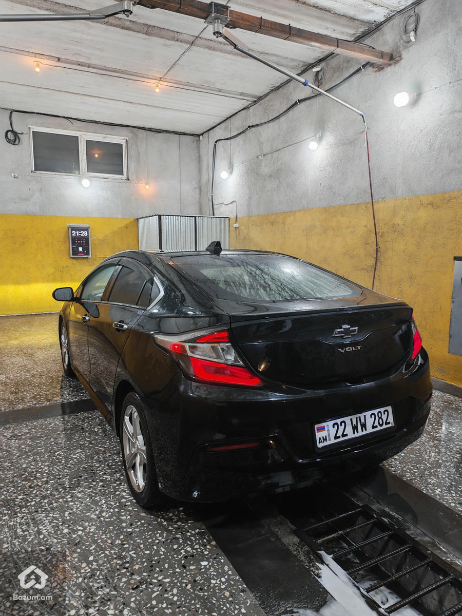 Chevrolet Volt 2 LT - image 4