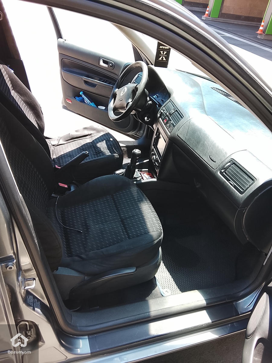 Volkswagen Jetta - image 7