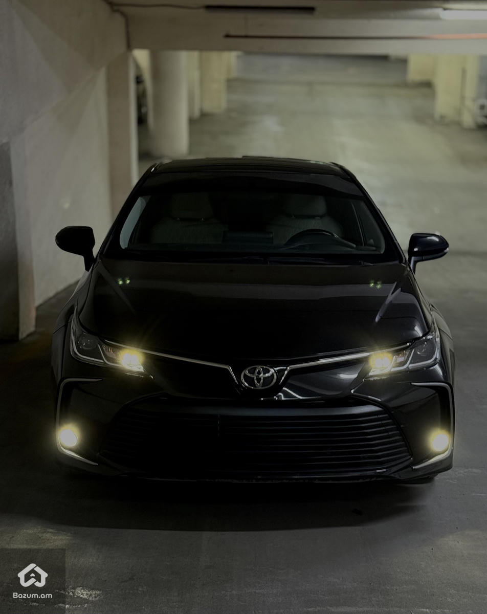 Toyota Corolla - image 3