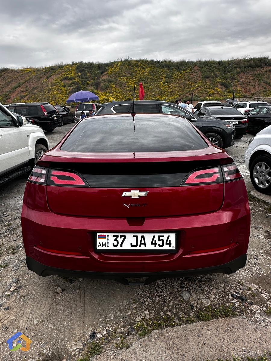 Chevrolet Volt - image 18