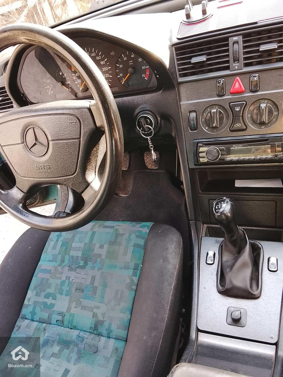  Mercedes benz c class - image 9