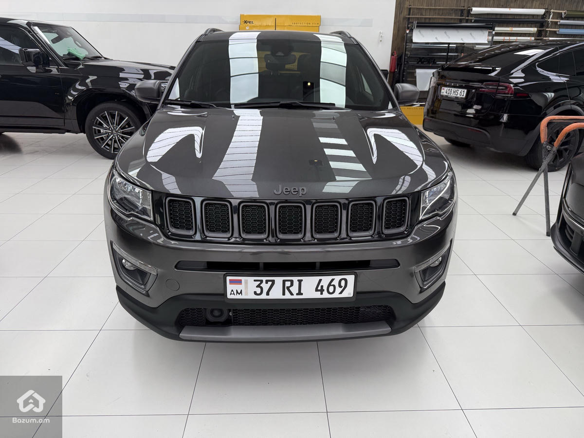 Jeep Compass 80 TH Anniversary 4x4 - image 2