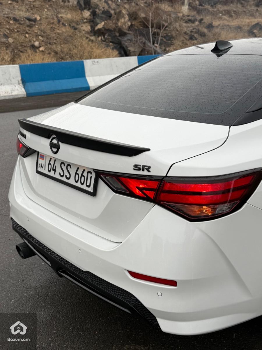 Nissan Sentra SR - image 10