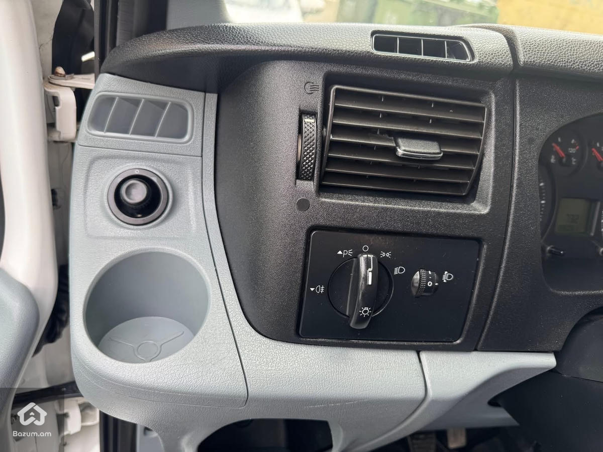 Ford transit  - image 12