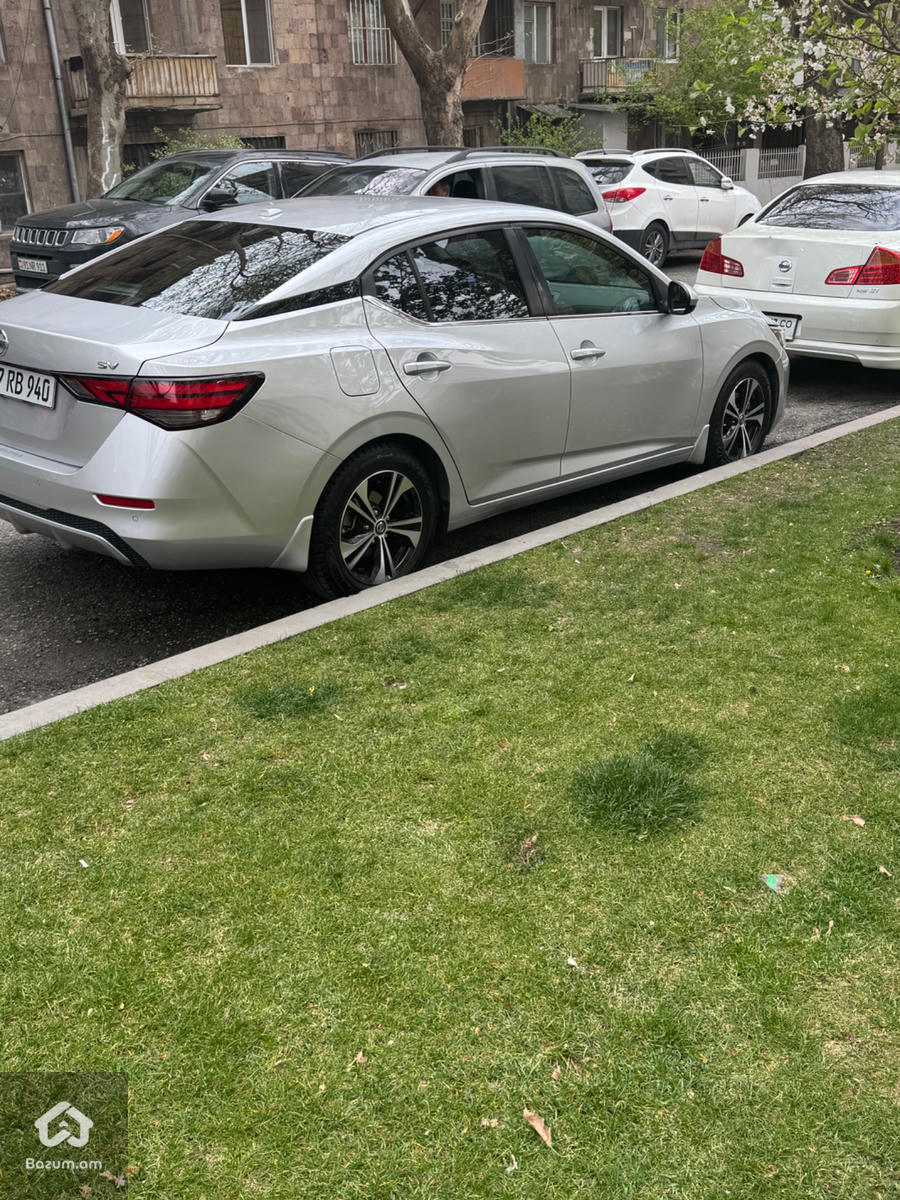 Nissan Sentra sv - image 7