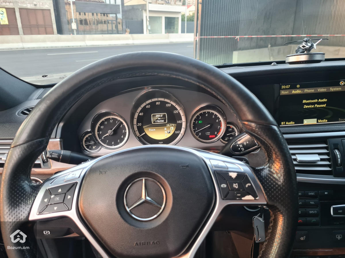 Mercedes-Benz E 350 2012 - image 7