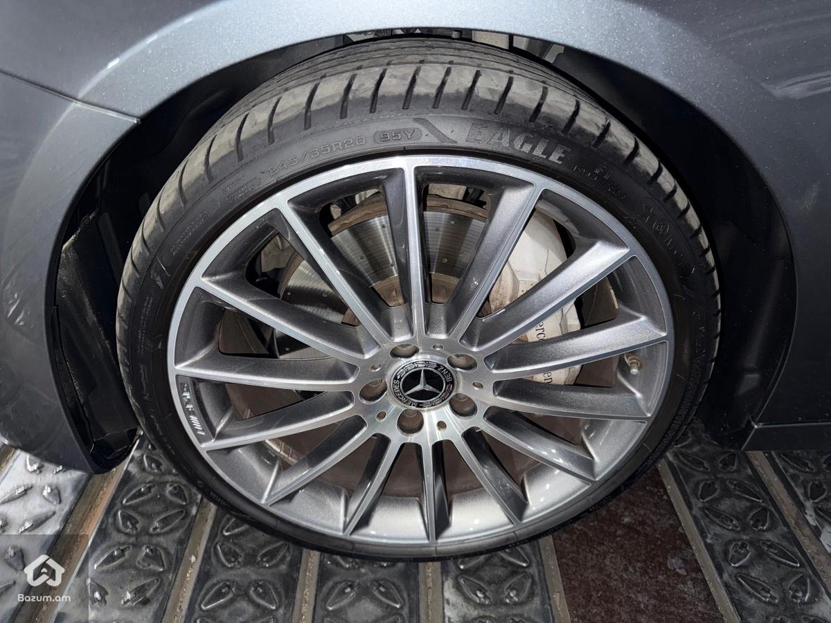 Mercedes Benz E350 AMG Line W213 - image 39