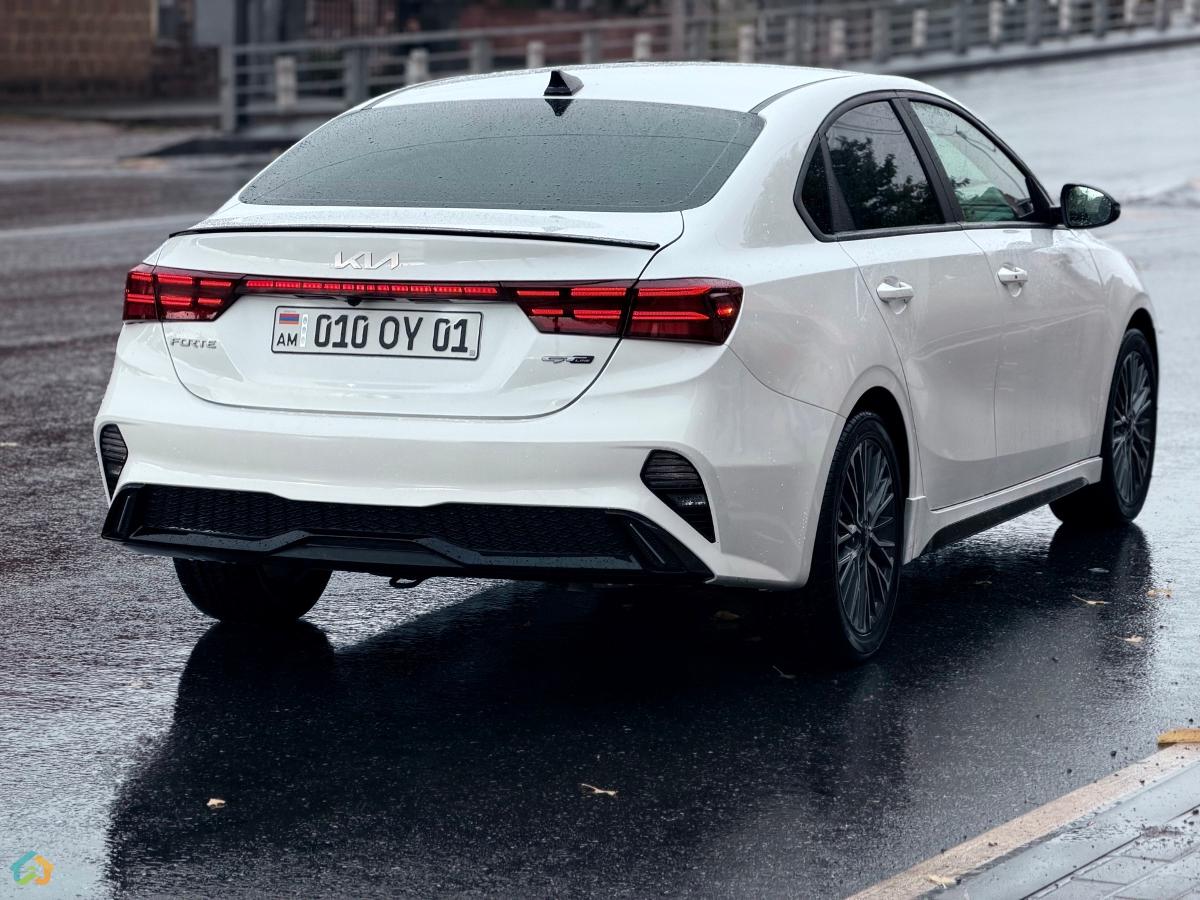 Kia Forte Gt-line - image 21