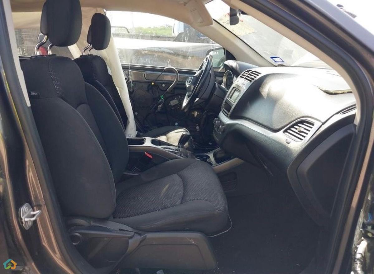 Dodge Journey Se - image 6