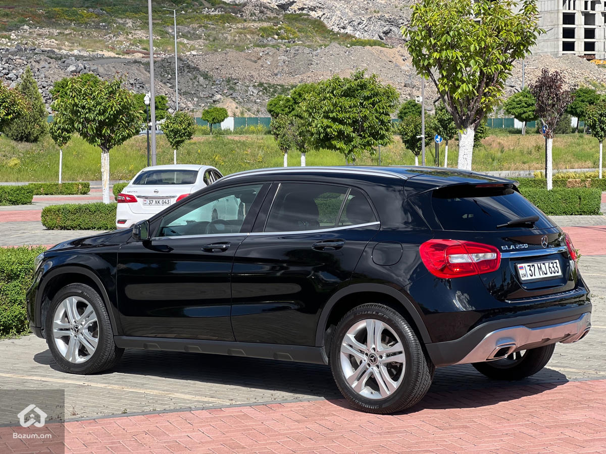 Mercedes Benz GLA 250 - image 14