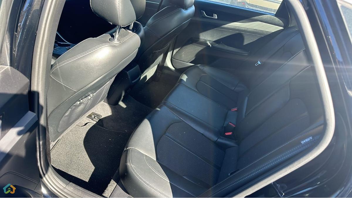 KIA K5 GT Line - image 6