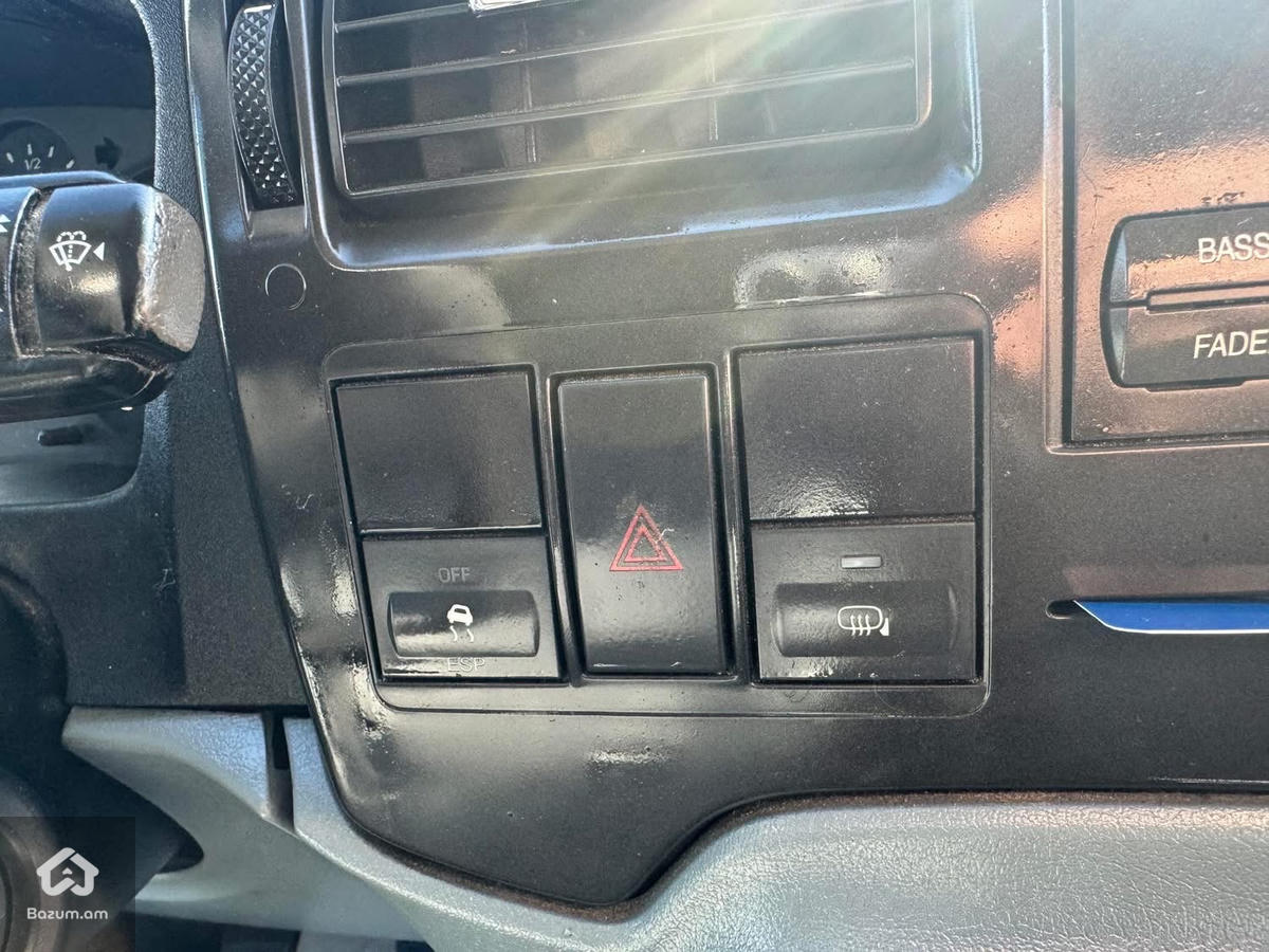 Ford transit  - image 7