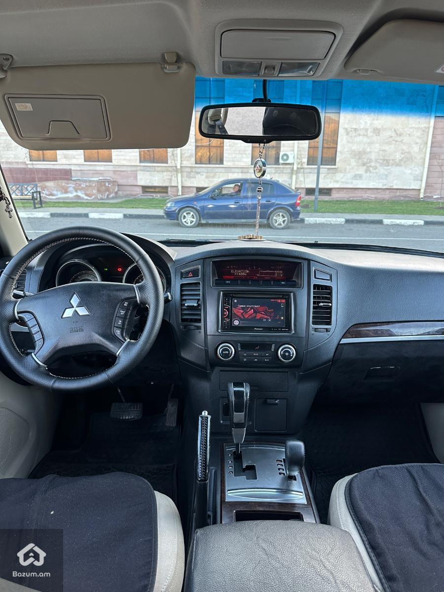 Mitsubishi - image 4