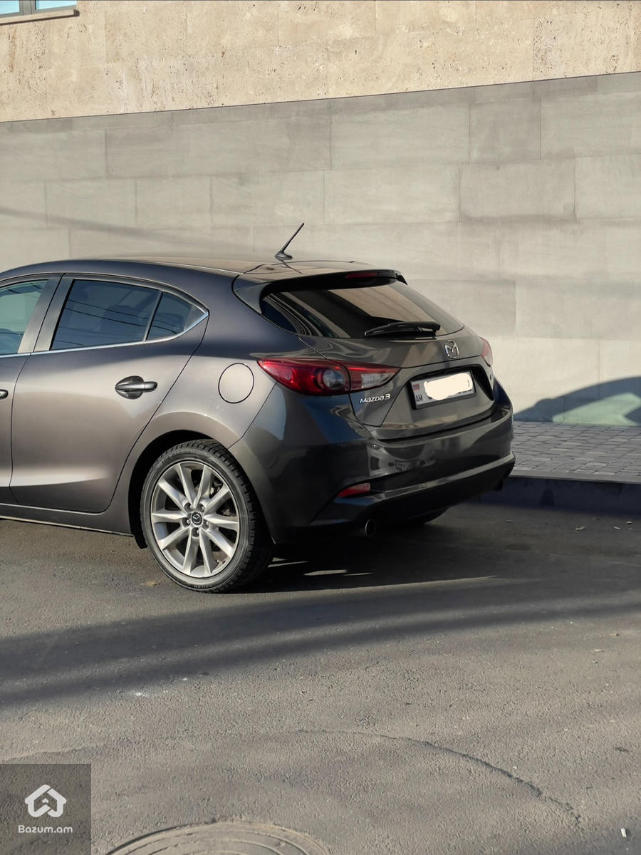 Mazda 3 Touring, 2017 - image 2