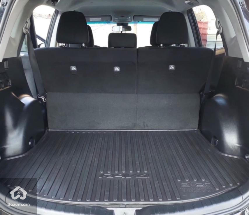 Toyota RAV 4 2017 - image 9