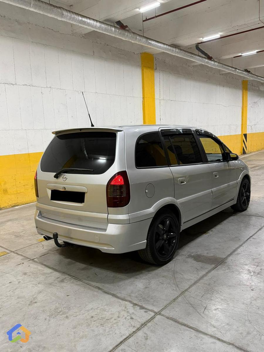 OPEL ZAFIRA OPC - image 8